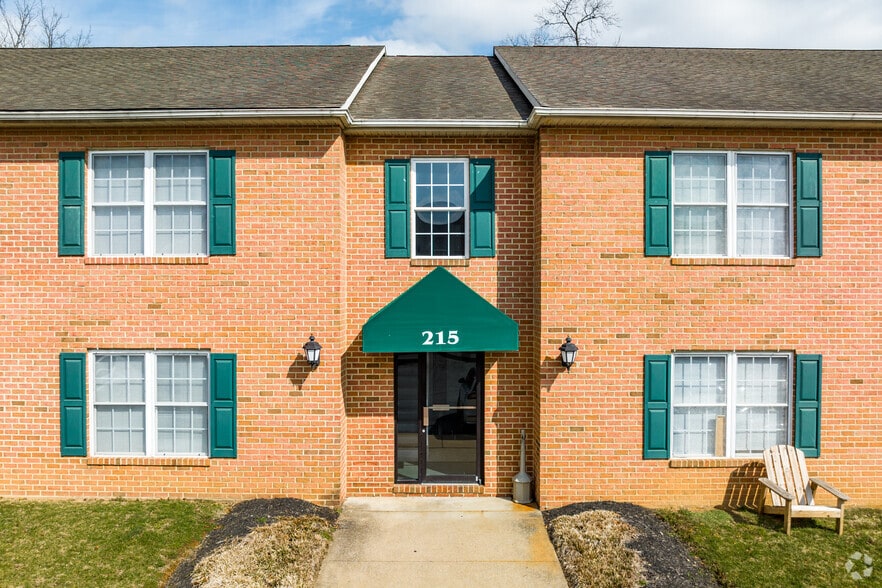 Spring Mills Apartments 206 Buglers Way Falling Waters WV 25419