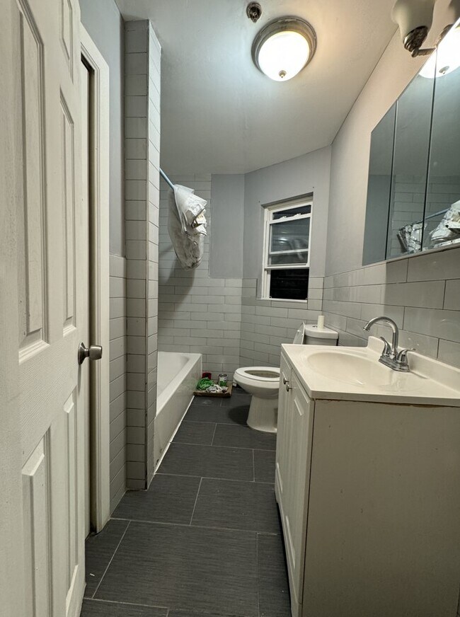 Unit 6 - 113 Ocean Ave