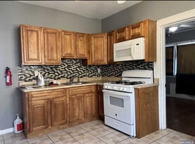 Building Photo - 234 Wallington Ave