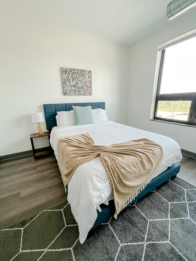 Building Photo - 1261 8th St