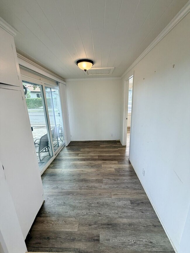 Building Photo - Exclusive Lower Manoa Historical Estate:  Panoramic Diamond Head Views & Modern Features