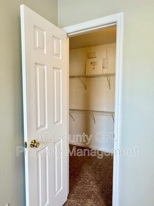 Building Photo - 16752 Cedar Crest Dr