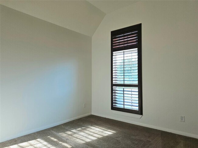 Building Photo - 22106 Flashing Ridge Dr
