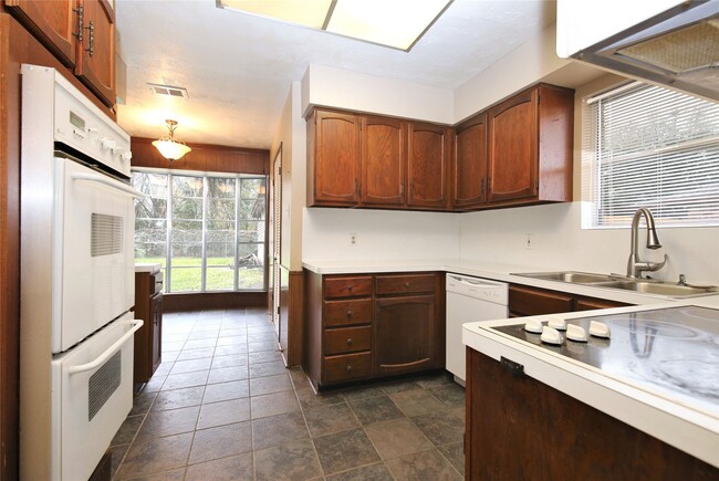 Building Photo - 11918 Kirkway Dr