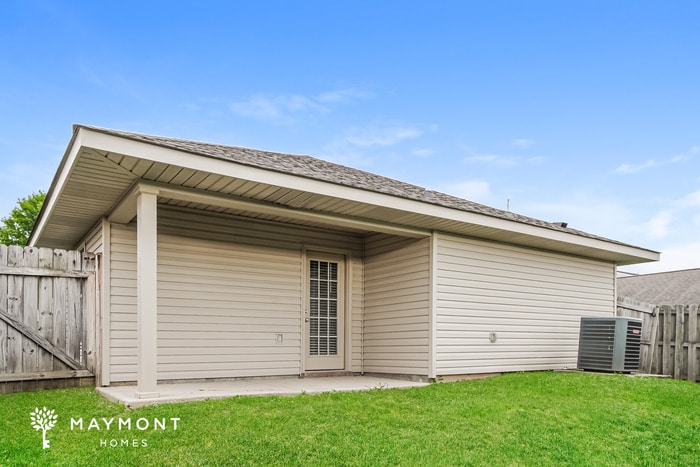 Building Photo - 236 Bermuda Lakes Dr