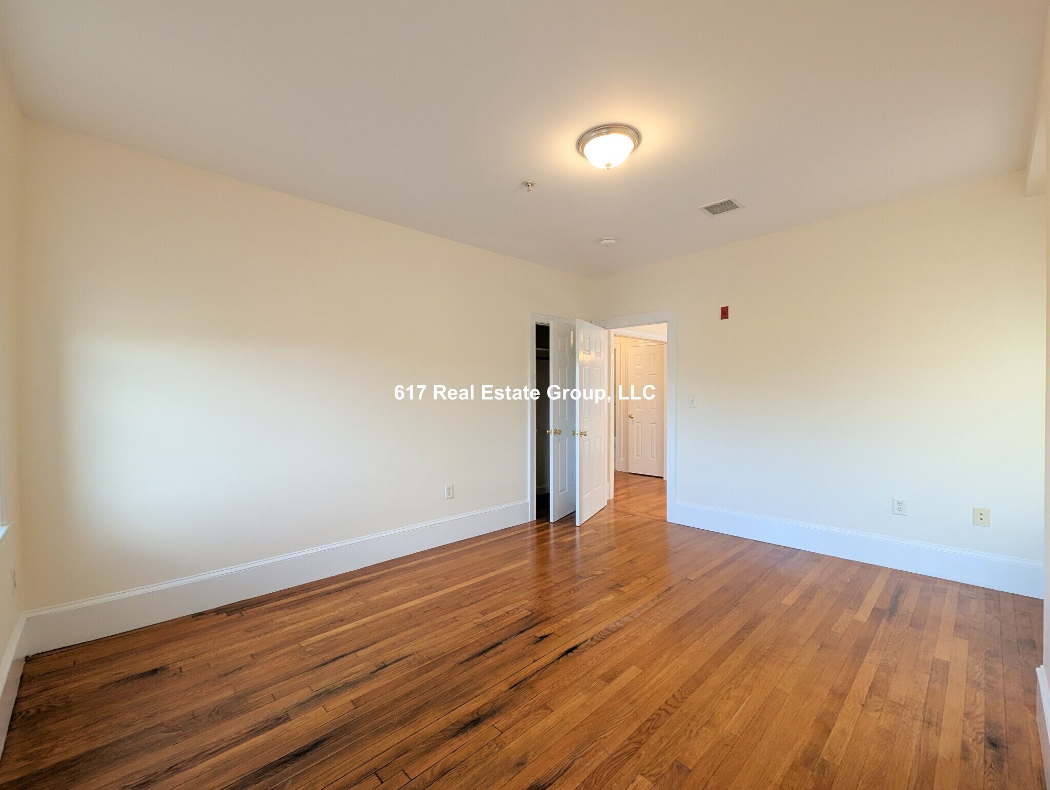 Building Photo - 881 Massachusetts Ave