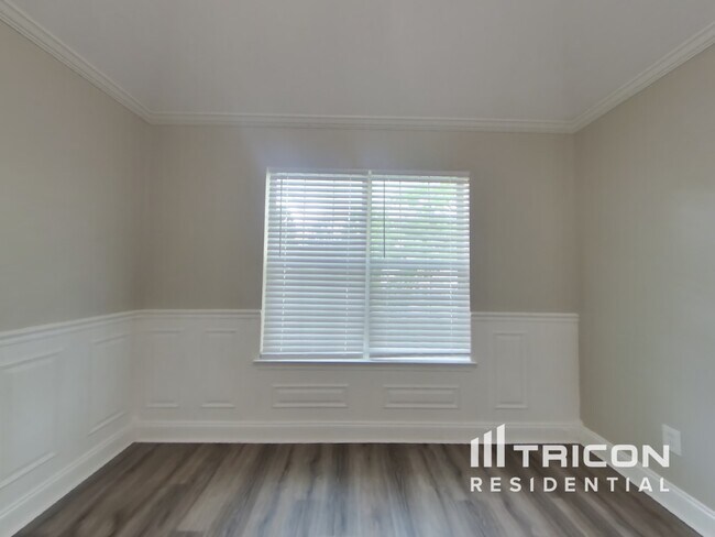 Building Photo - 4550 Talon Way