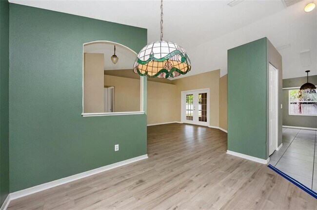 Building Photo - 4382 Sunburst Ave
