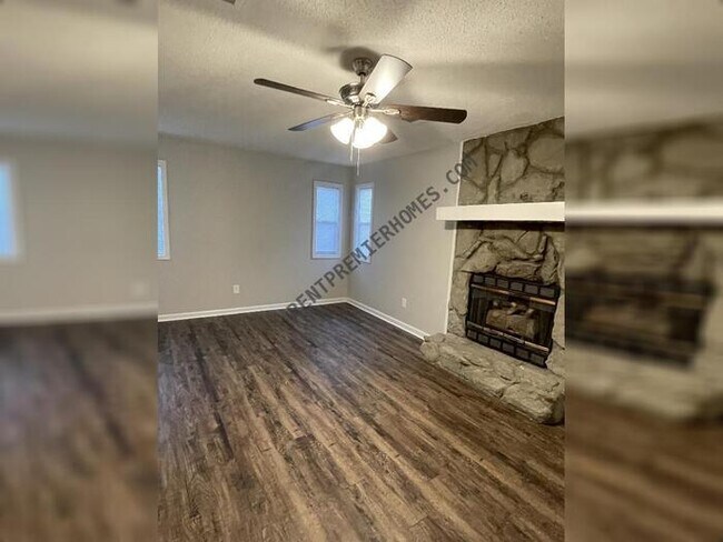 Building Photo - 7400 Debbie Dr