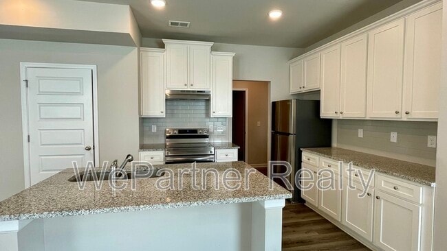 Building Photo - 219 Harrison St