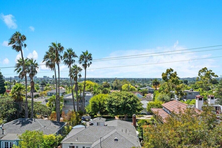 Building Photo - 3623 1/2 S Centinela Ave