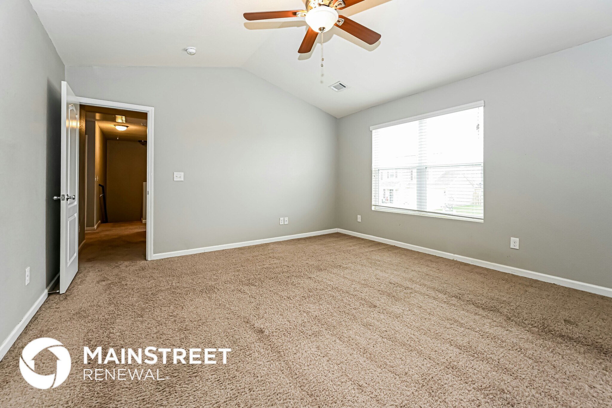 Building Photo - 2509 Queen Bee Dr