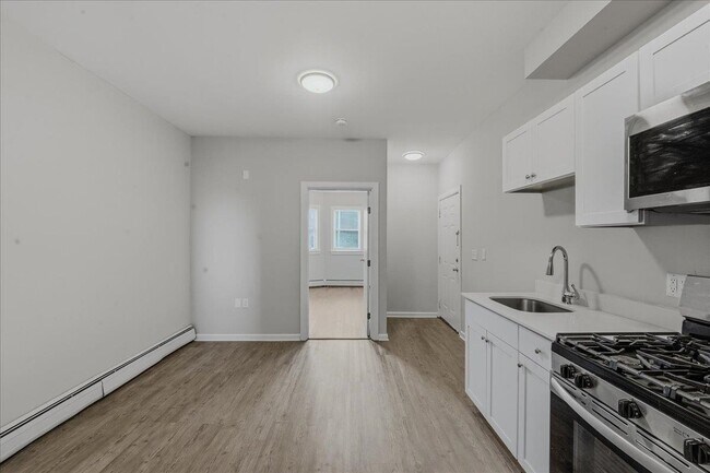 Building Photo - 784 Ocean Ave