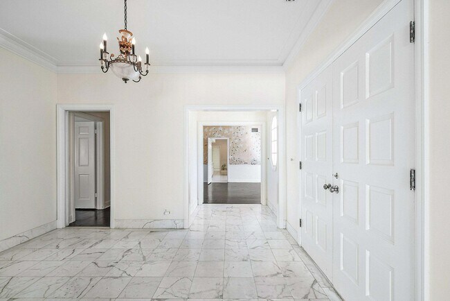 Building Photo - 157 Wells Rd