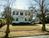 Building Photo - 211 Merrick St