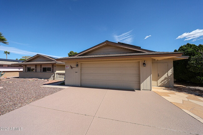 Building Photo - 9821 N 110th Ave