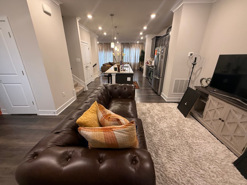 Building Photo - 7852 Johnnycake Rd