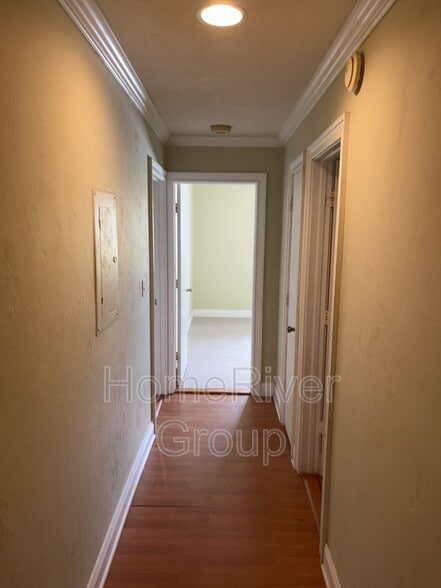 Building Photo - 1731 Golf Club Dr