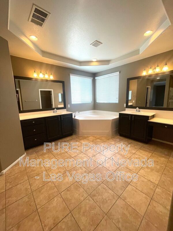 Building Photo - 3904 Ropers Ranch St