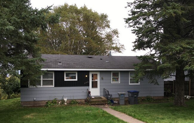 2206 Springvale Ct - 2206 Springvale Ct Duluth MN 55811 | Apartment Finder