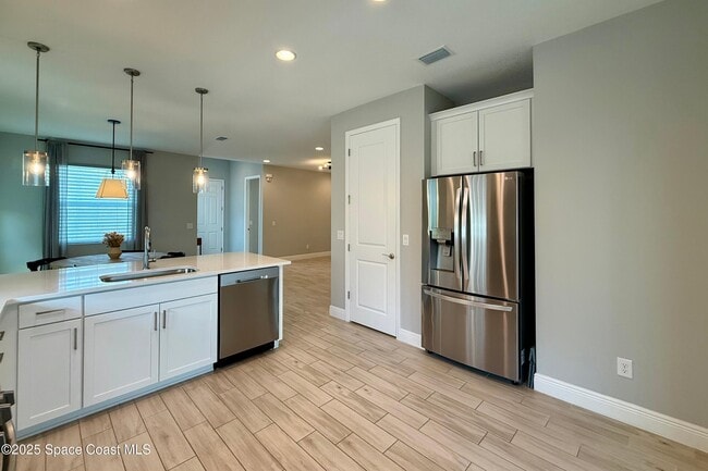 Building Photo - 3283 Casare Dr