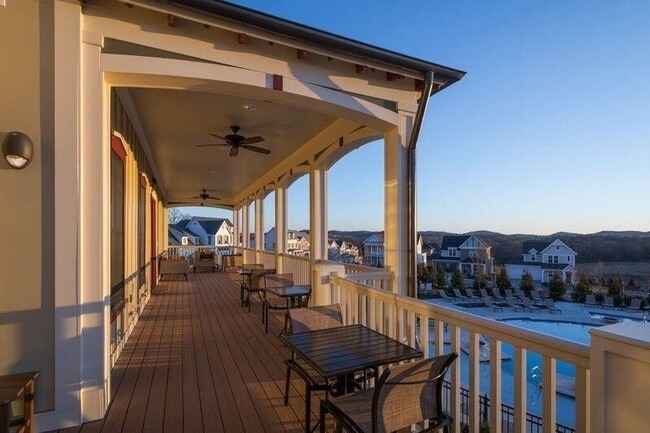 Building Photo - 2077 McAvoy Dr