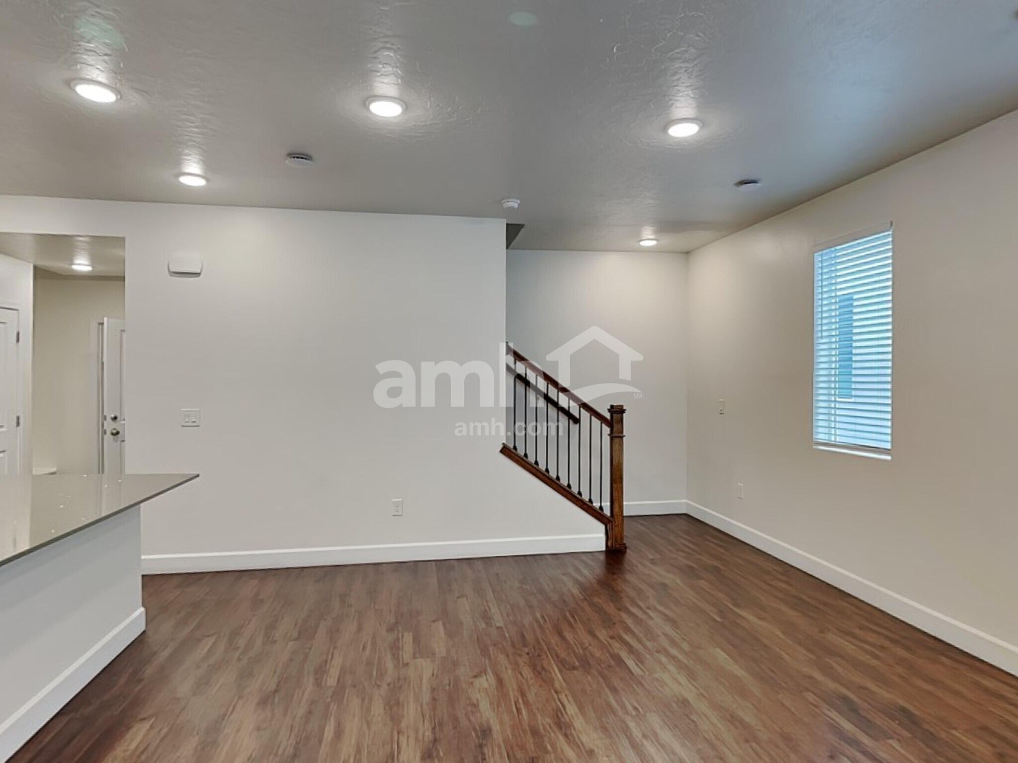Building Photo - 1278 Vlg Grn Trl