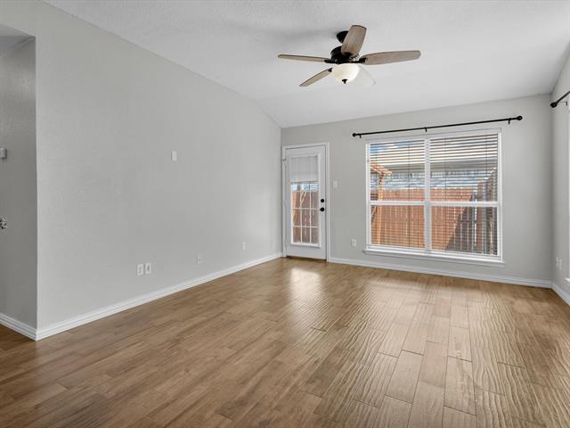 Building Photo - 5920 Heatherglen Terrace