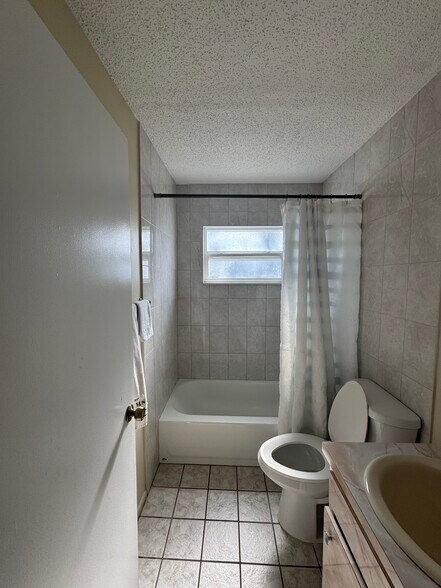 Building Photo - 6452 109th Ter N