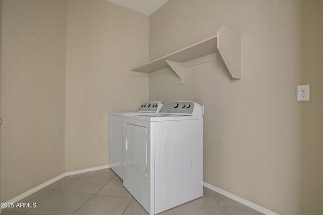 Building Photo - 22653 E Desert Spoon Dr