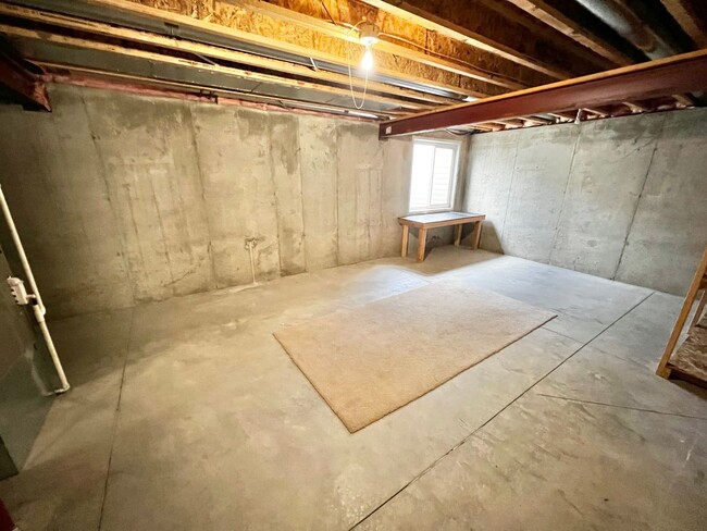 Building Photo - 3 bed, 3 bath Home in Poudre Overlook Neig...