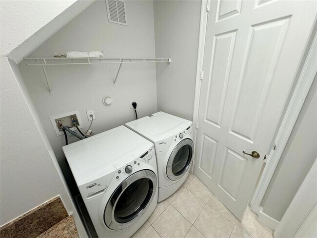 Building Photo - 236 Belle Grove Ln