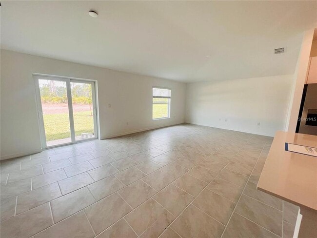 Building Photo - 100 Oakwood Ct
