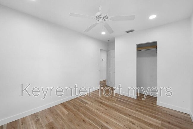 Building Photo - 236 Delray Ave