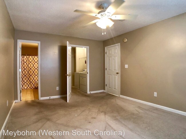 Building Photo - 2 br, 2 bath House - 24 Summit Commons Court