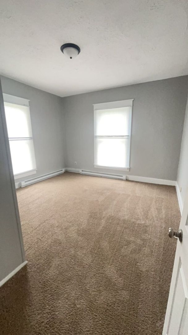 Building Photo - 111 S Dicks St