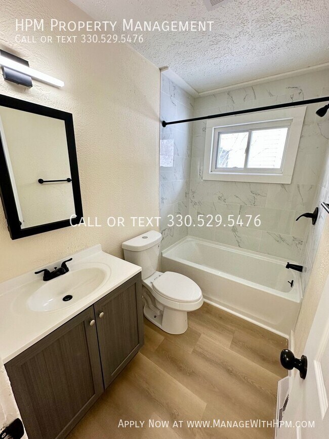 Building Photo - 1168 Tonawanda Ave