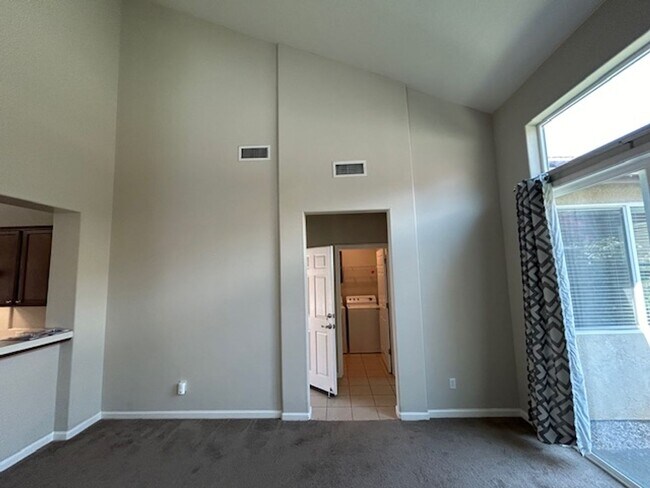 Building Photo - Avalon Gated Community