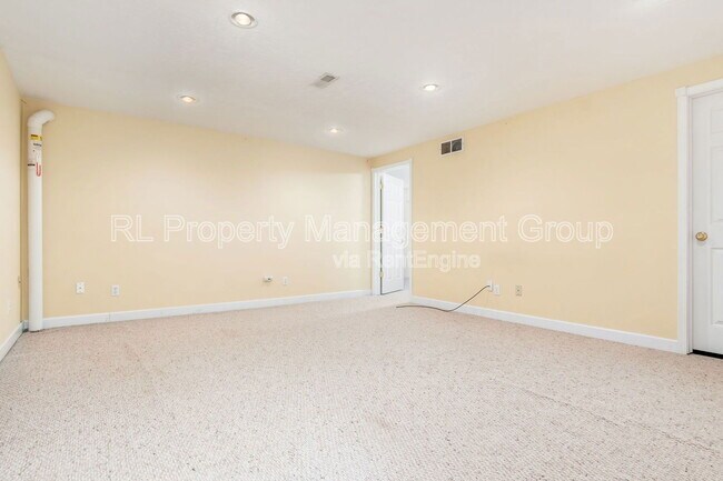 Building Photo - 484 Serenity Dr
