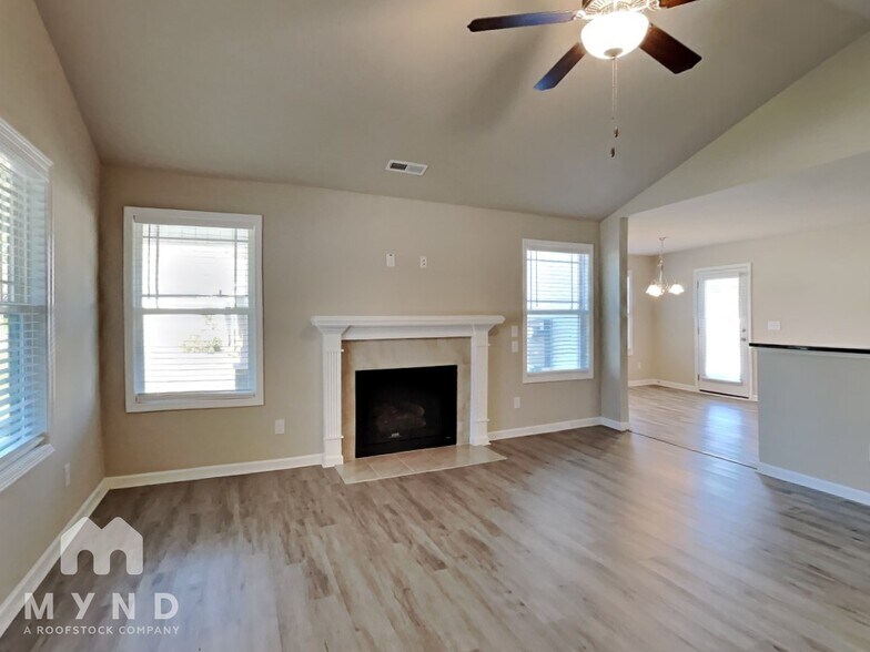 Building Photo - 31 Flip Flop Cir