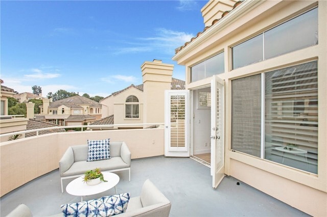 Building Photo - 24 Costa Brava