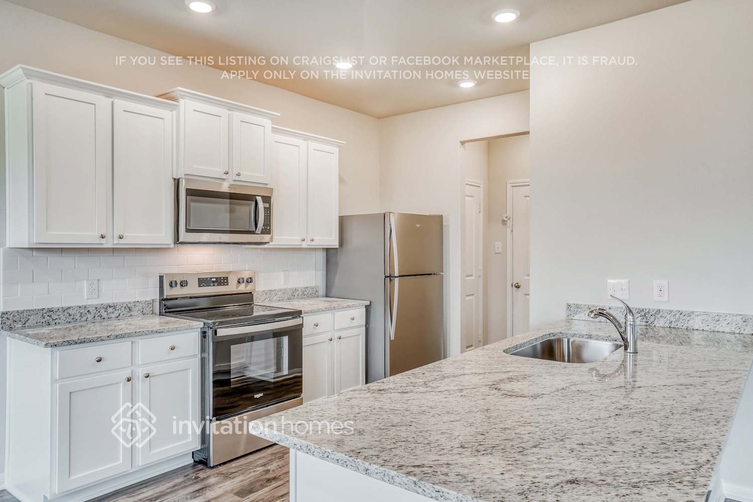 Building Photo - 8119 Sunberry Shadow Dr