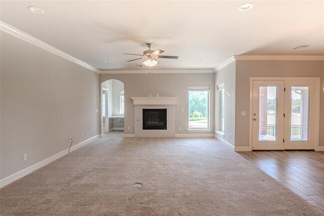 Building Photo - 12037 Ashford Dr