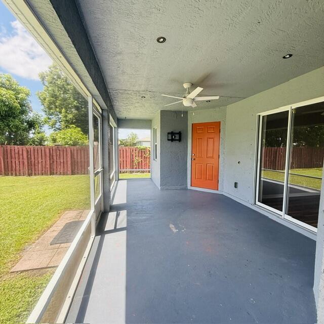 Building Photo - 170 SW Christmas Terrace
