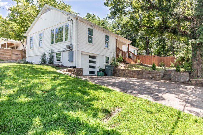 Building Photo - 394 Fletcher Ave