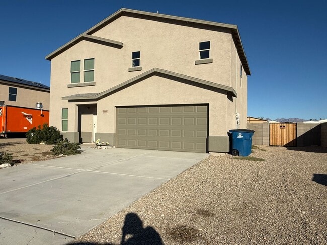 Building Photo - 4 BR 2 Story FURNISHED Home near Colorado River "River's Edge" Neighborhood