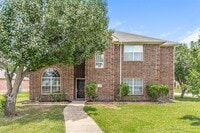 Building Photo - 7006 Cottonwood Cir
