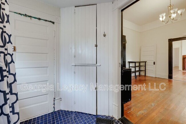 Building Photo - 295 Oglethorpe Ave