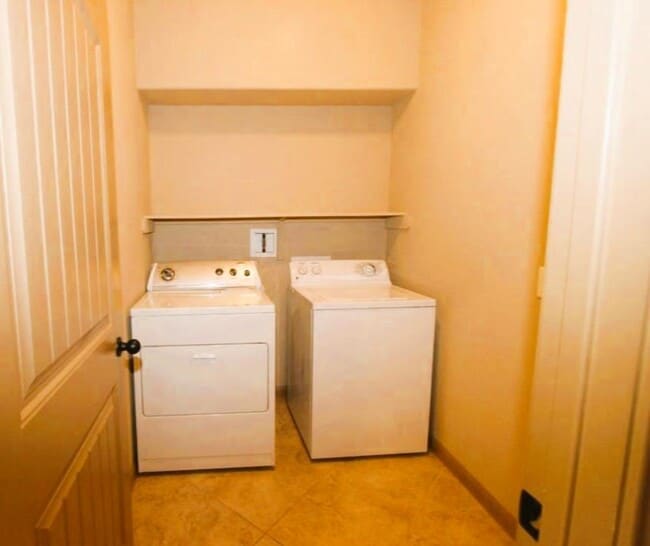 Building Photo - 12505 Piper Ct