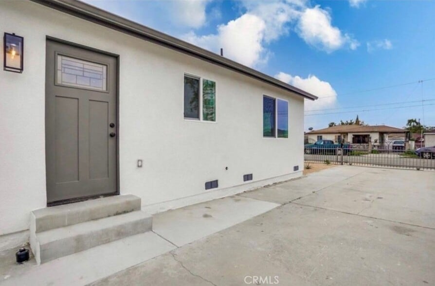 Building Photo - 15221 Ibex Ave